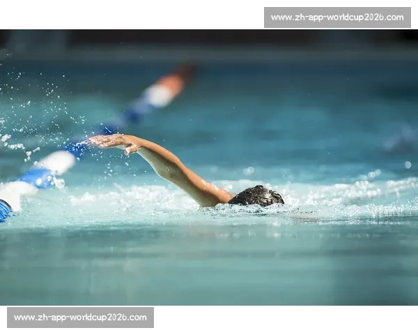 徐嘉余发文晒毕业照：从泳池 “鱼雷” 到校园 “学霸”，世锦赛备战再出发！